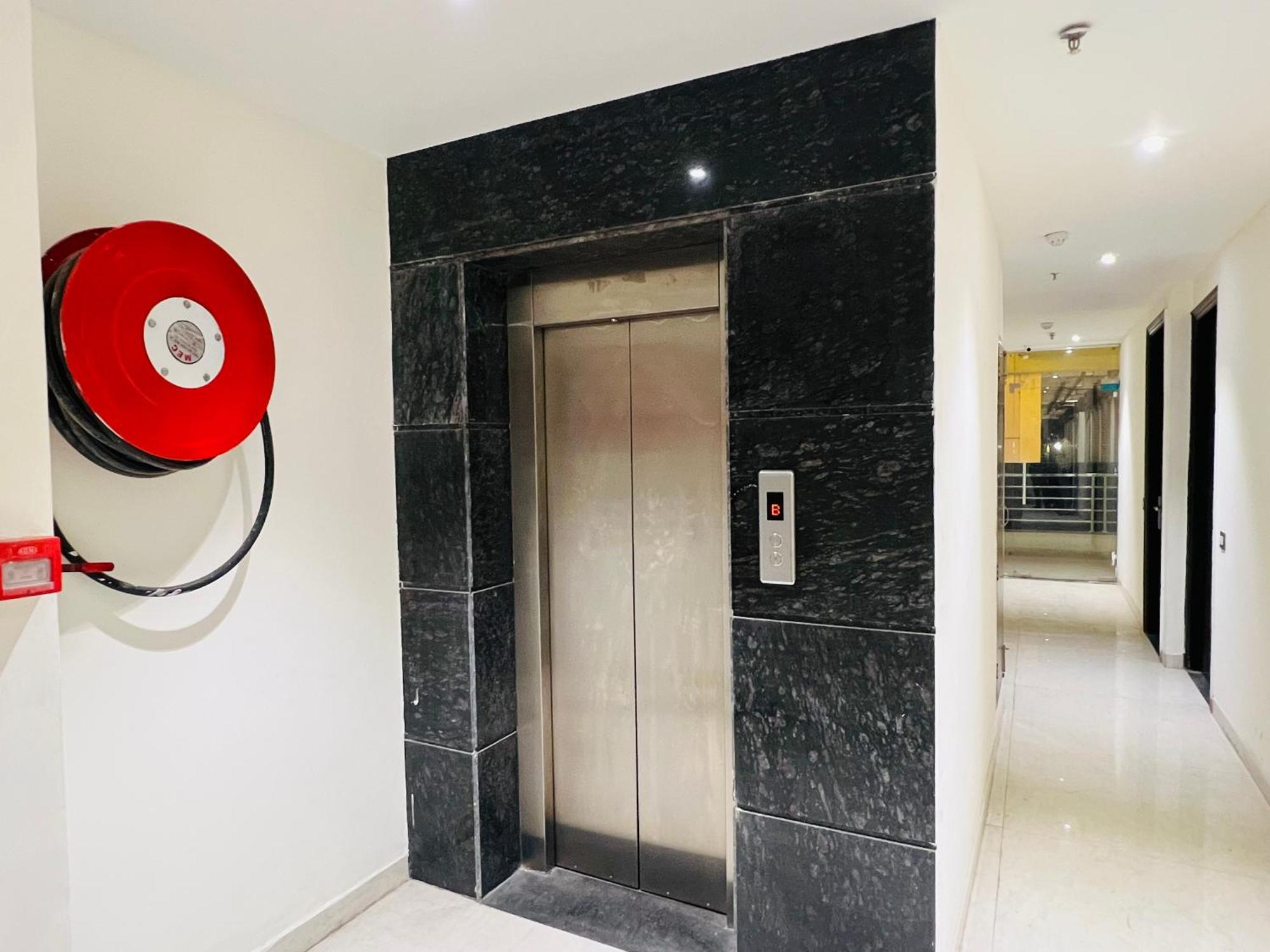Hotel Northview Park By Lycoris !! Top Rated & Most Awarded Property In Tricity Zirakpur Bilik gambar