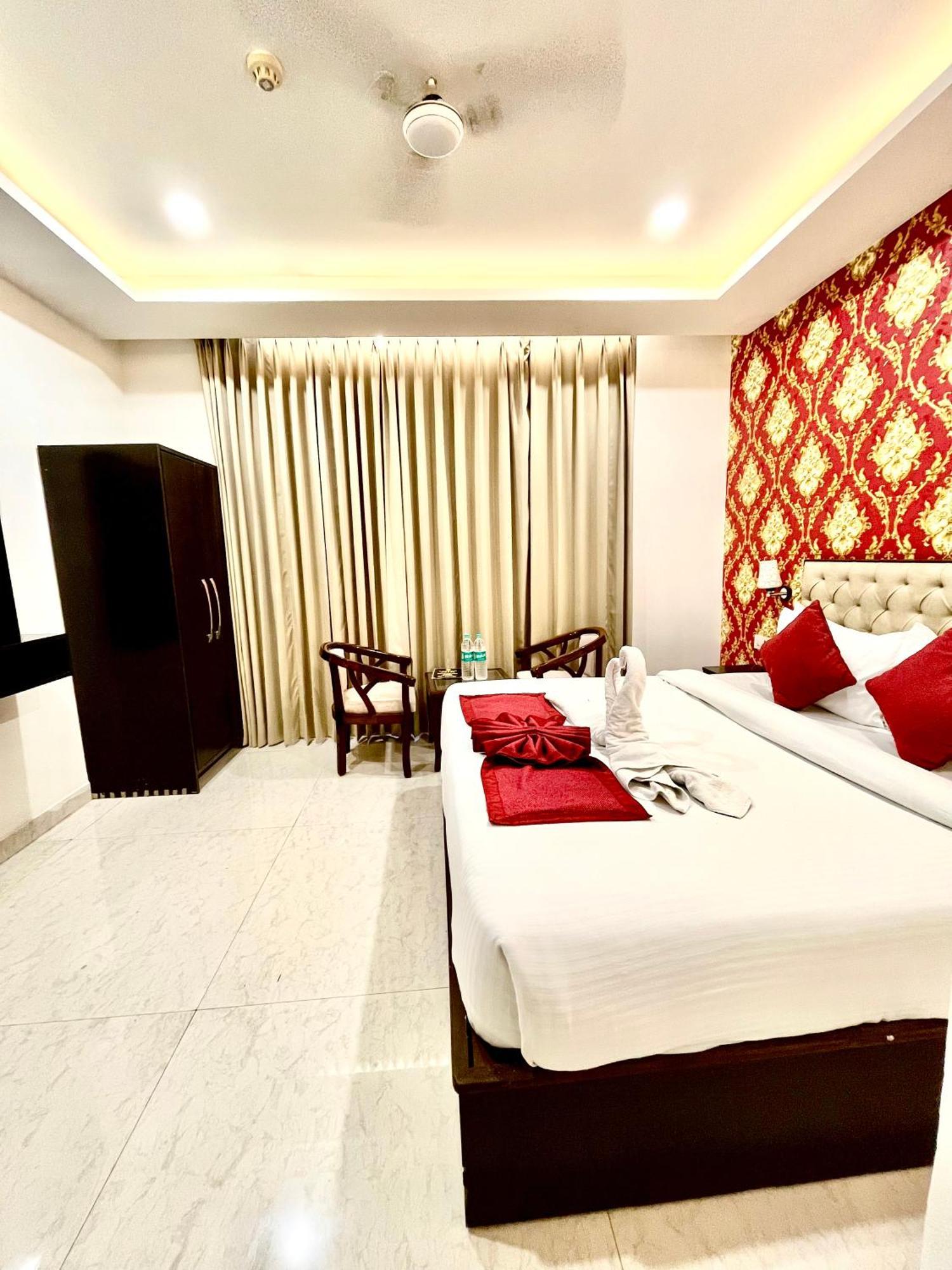Hotel Northview Park By Lycoris !! Top Rated & Most Awarded Property In Tricity Zirakpur Luaran gambar