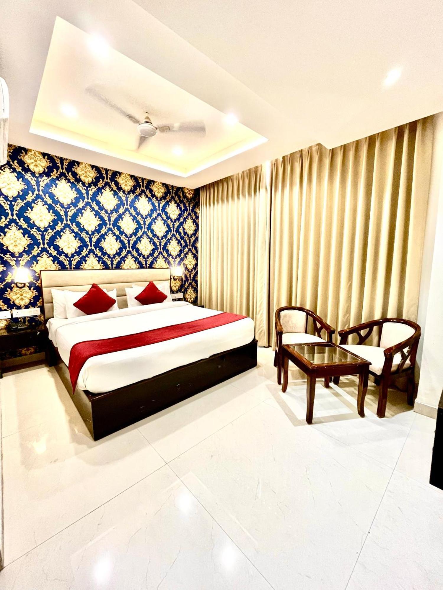 Hotel Northview Park By Lycoris !! Top Rated & Most Awarded Property In Tricity Zirakpur Luaran gambar