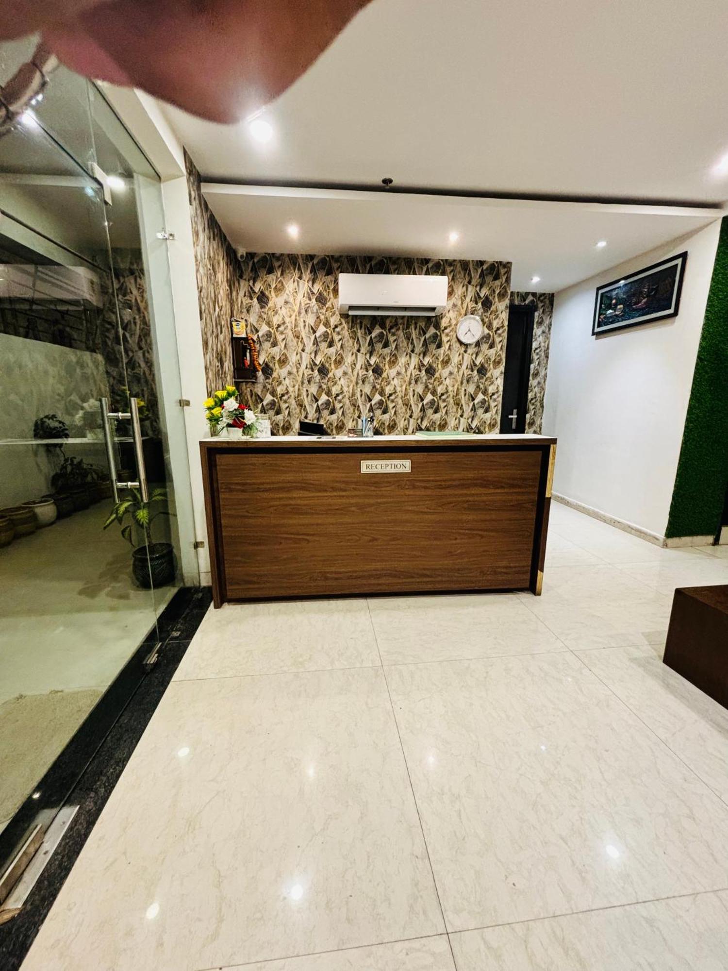Hotel Northview Park By Lycoris !! Top Rated & Most Awarded Property In Tricity Zirakpur Luaran gambar