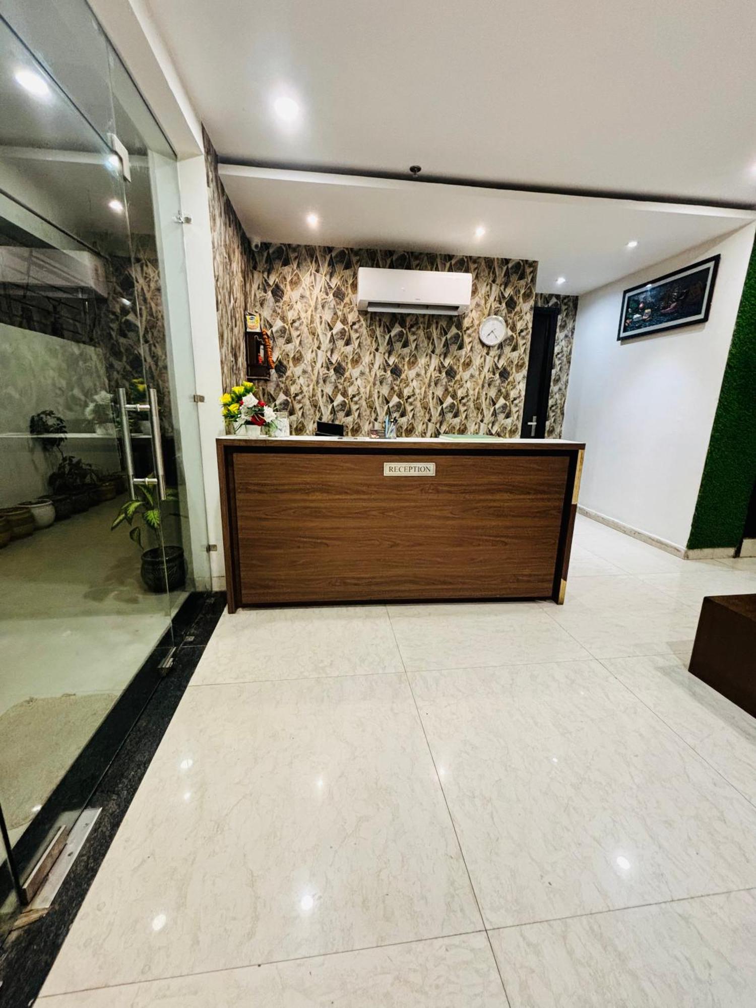 Hotel Northview Park By Lycoris !! Top Rated & Most Awarded Property In Tricity Zirakpur Luaran gambar