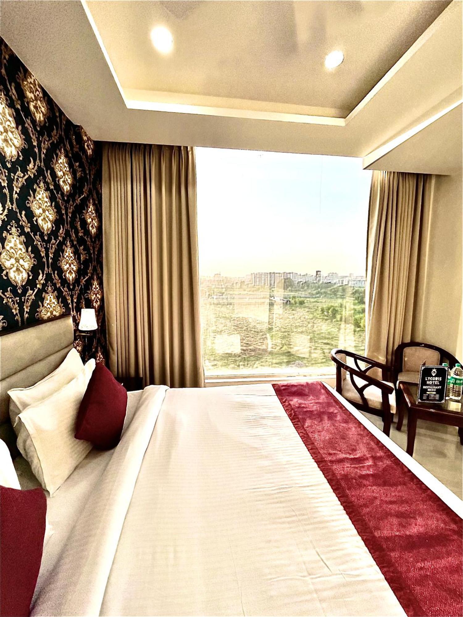 Hotel Northview Park By Lycoris !! Top Rated & Most Awarded Property In Tricity Zirakpur Luaran gambar